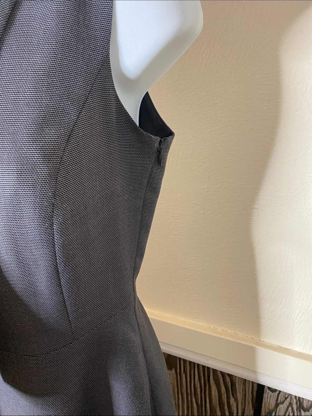 Calvin Klein Sleeveless Grey Tie-Neck Midi Dress - Picture 4 of 6